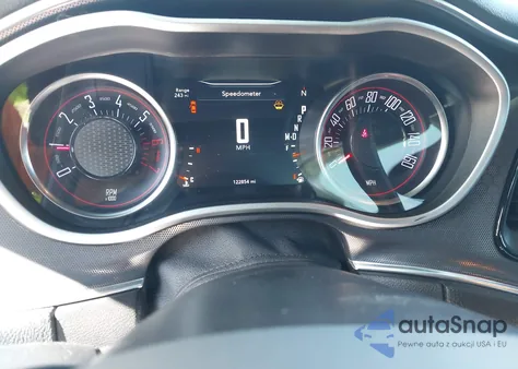 2017 Dodge Challenger R/T Plus z USA, uszkodzony, nr VIN 2C3CDZBT3HH618051